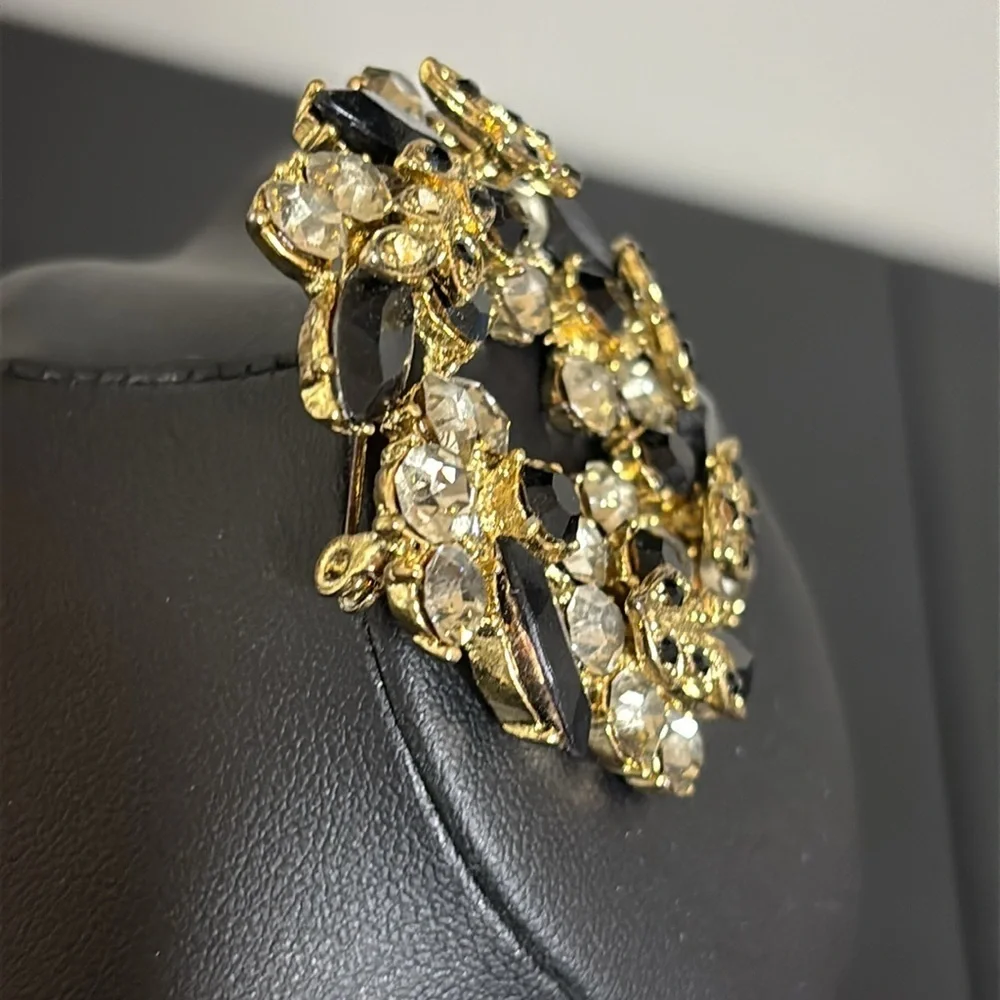 Vintage Chic Black and Gold Crystal Rhinestone Brooch
